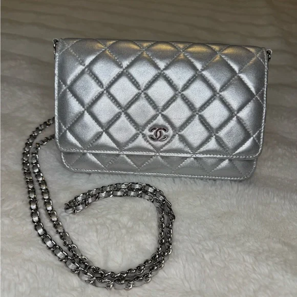 Chanel Classic Wallet on chain silver - Picture 4 of 10